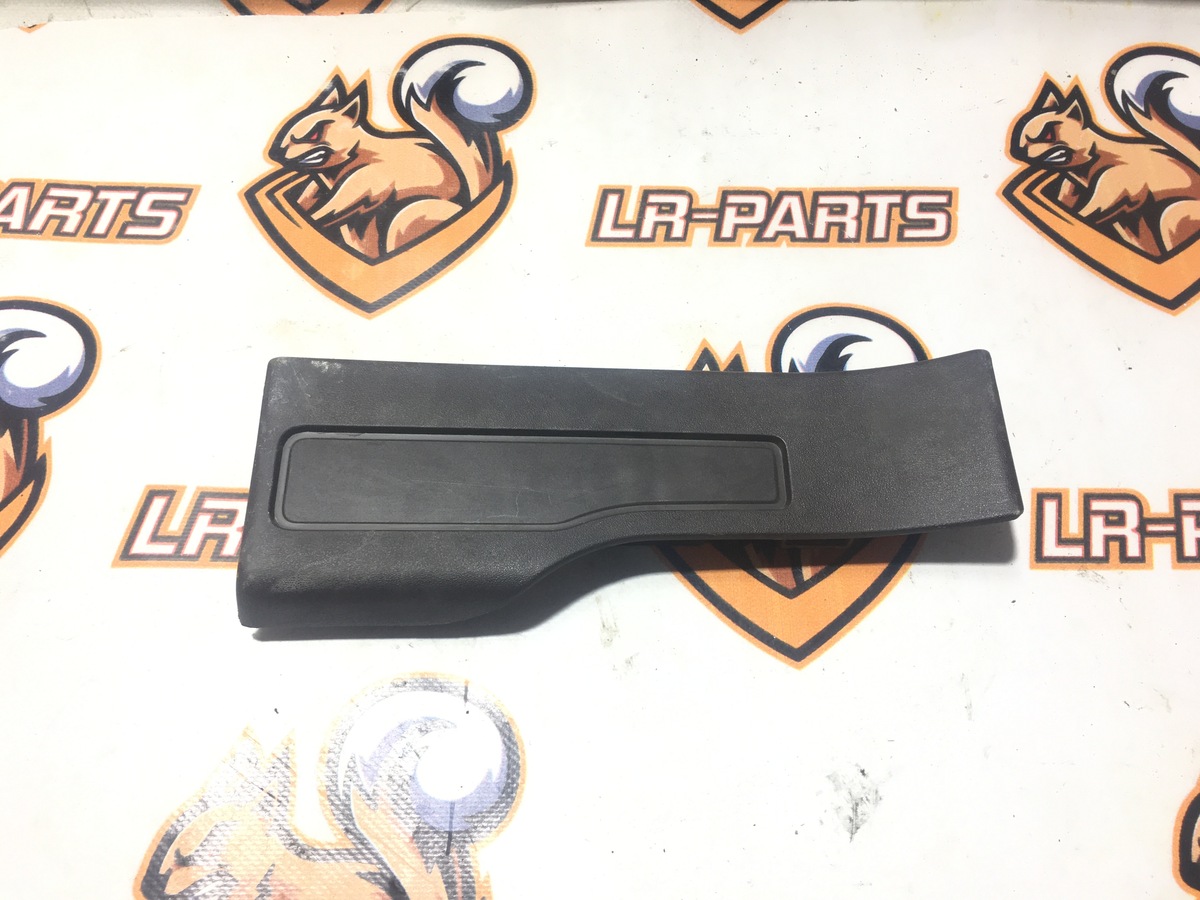 LR042979 Накладка порога права RANGE ROVER EVOQUE L538 2011-2018 Б/У